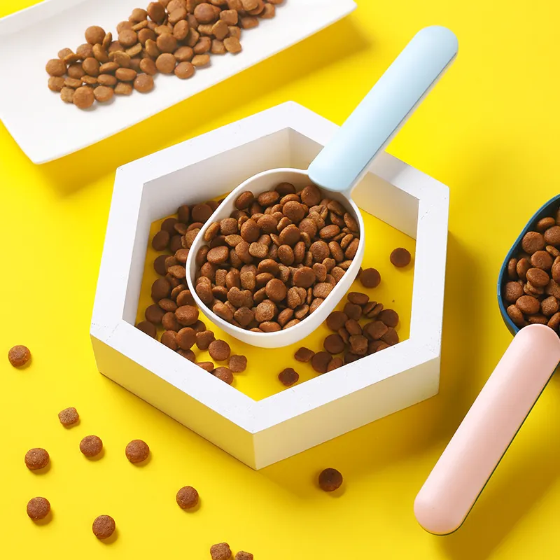 2-in-1 Pet Food Scoop With Sealing Clip Thickened ABS Measuring Shovel For Cat Dog Food Portable Pet Feeding Supplies