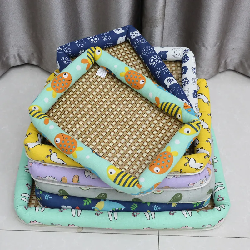 Tapis de Refroidissement pour Animaux Été en Rotin Tissé Lit pour Chats Chiens Imprimé Cartoon pour Intérieur