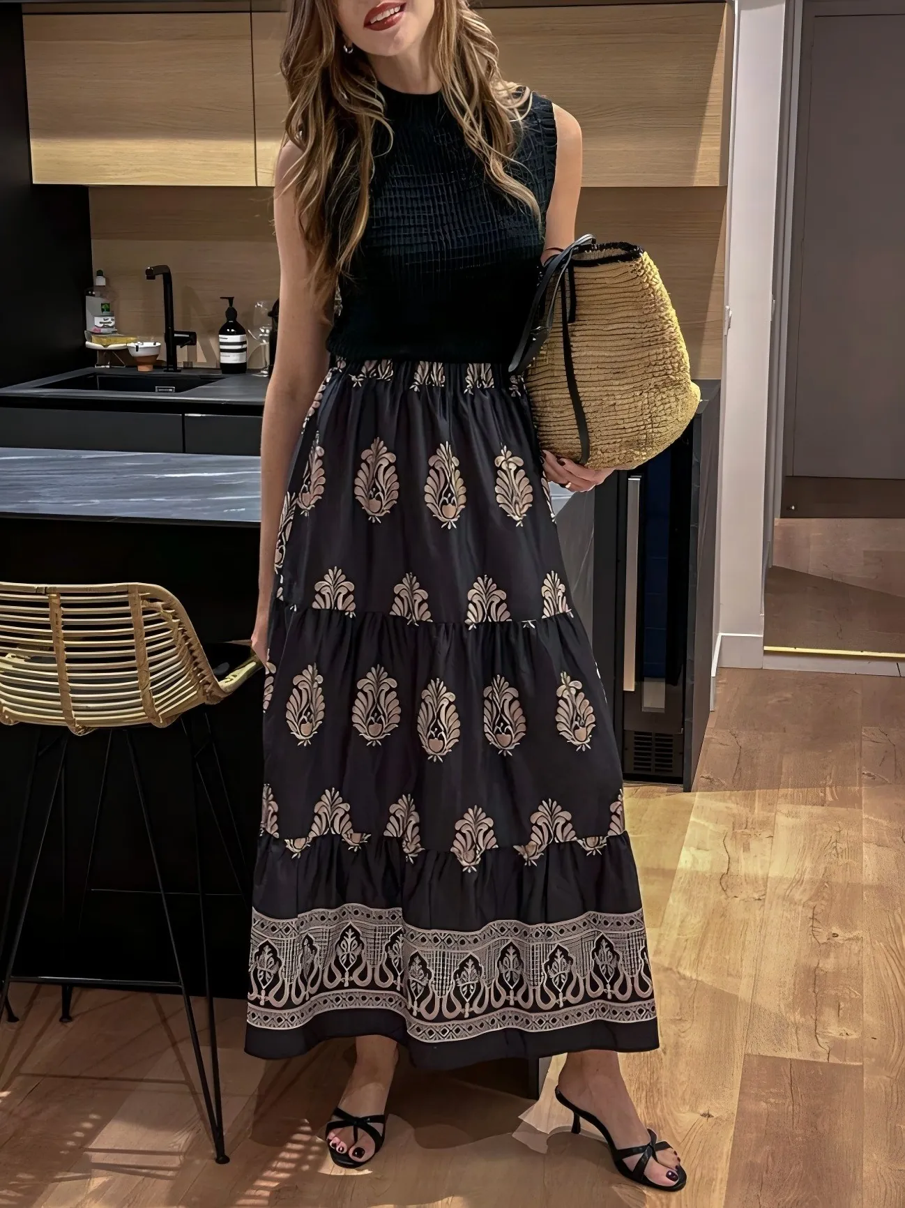 Women Boho High Waisted Maxi Skirt Vintage Floral Print A-Line Tiered Skirt For Beach Vacation Casual Summer Skirt