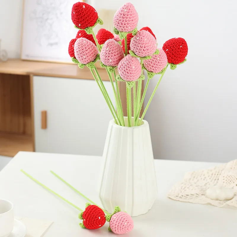Handgemachte Gestrickte Garn Erdbeere Blume Künstlicher Strauß Einzelner Zweig Für Haus Dekoration Wohnzimmer Geschenk Rot Rosa