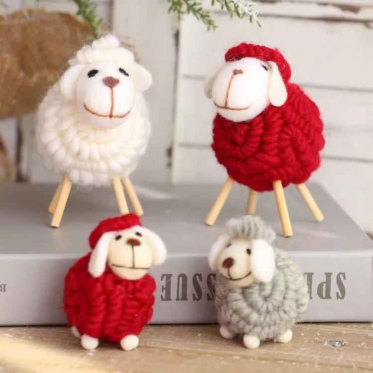 Handgemaakte Wollen Vilt Schaap Bureau Ornament Nordische Stijl Schattig Mini Lam Beeldje Voor Kerstmis Scène Decoratie