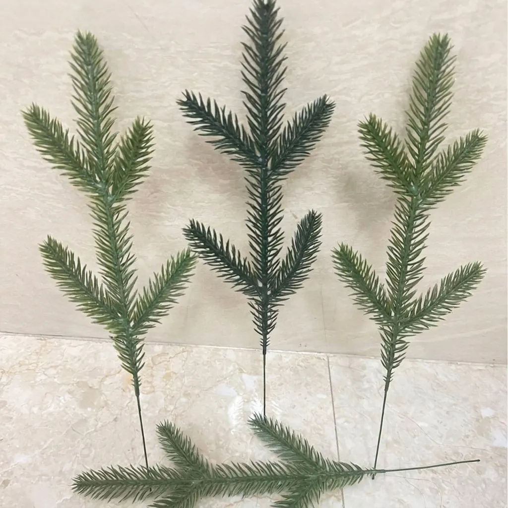 Ramas de Agujas de Pino Artificiales Para Decoración DIY Corona Árbol de Navidad Picos de Pino Plástico Verde Hogar
