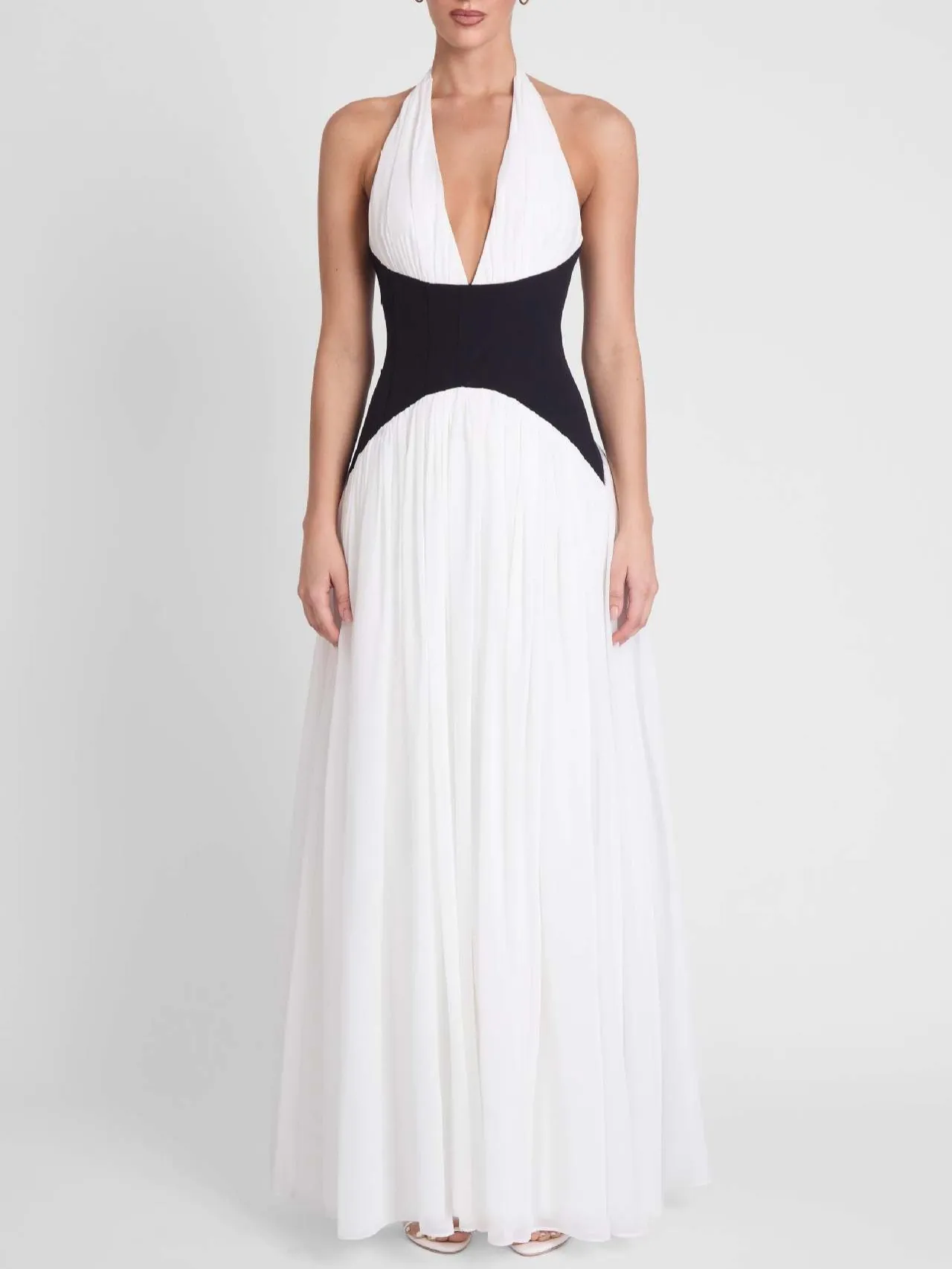 Women's French Halter Neck Backless Pleated Maxi Dress Elegant Color Block High Waist Occasion Gown For Banquet Wedding