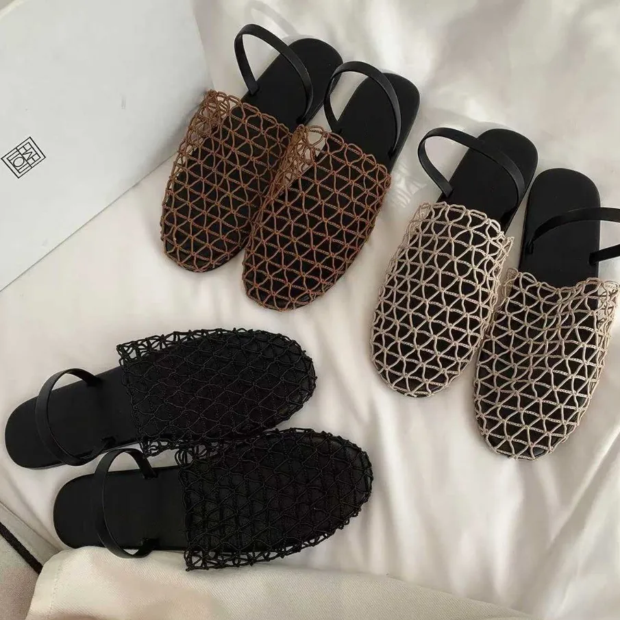 Women Hollow Mesh Woven Closed Toe Sandals Breathable Flat Slippers Casual Vacation Slip On Shoes