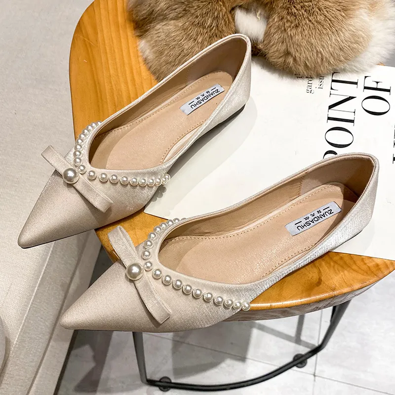 Elegant Women Pointed Toe Flat Shoes Satin Bow Artificial Pearl Ballet Flats Gentle Style Wanwan Pumps For Daily Party Wedding