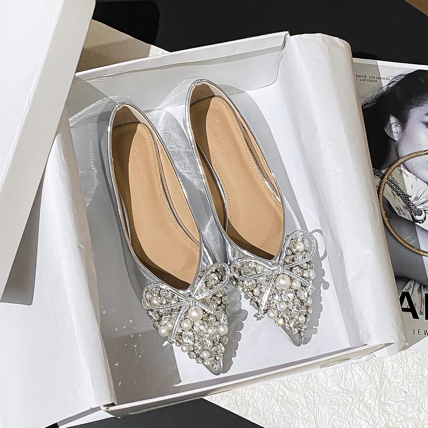 Scarpe da Sposa Francesi da Donna Punta a Spillo Strass Fiocco Perla Scarpe Basse Eleganti Scarpe da Cerimonia in Pelle PU Oro Argento Nero