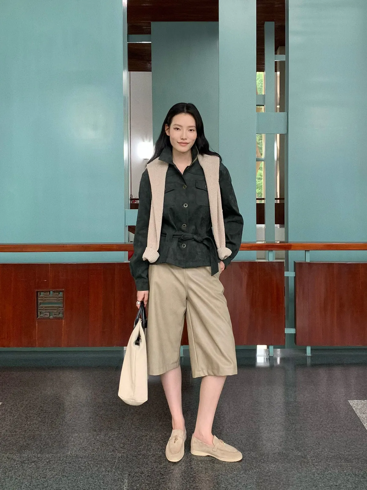 Women High Waist PU Leather Culottes Cropped Pants Wide Leg Straight Shorts With Belt Autumn Fashion Commuter Bottoms