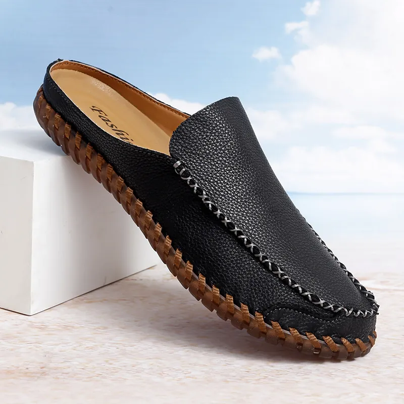 Herren Casual Echtleder Pantoletten Geschlossene Zehe Slip On Schuhe Sommer Outdoor Handgenähte Atmungsaktive Flache Hausschuhe