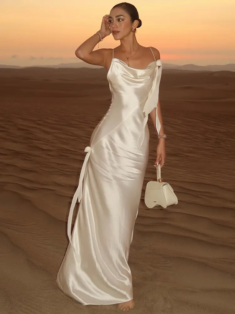 Damen Sexy Rückenfreies Satin Maxi Kleid Wasserfallausschnitt Spaghettiträger Elegantes Urlaubs Party Langes Trägerkleid