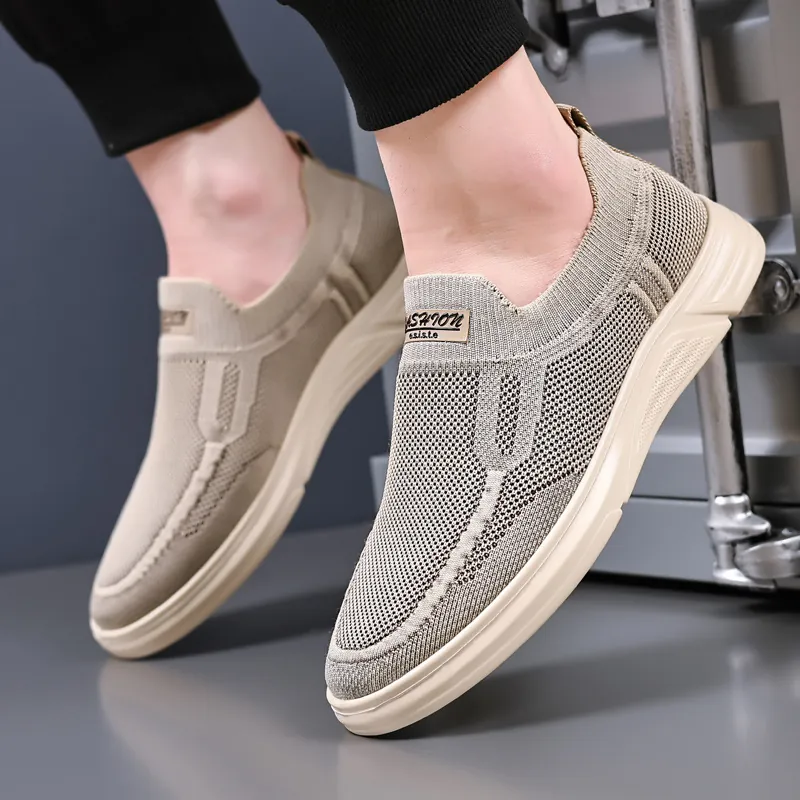 Scarpe da Camminata Uomo in Mesh Traspirante Slip-on Sneakers Basse a Calzino Moda Casual Leggere Estive