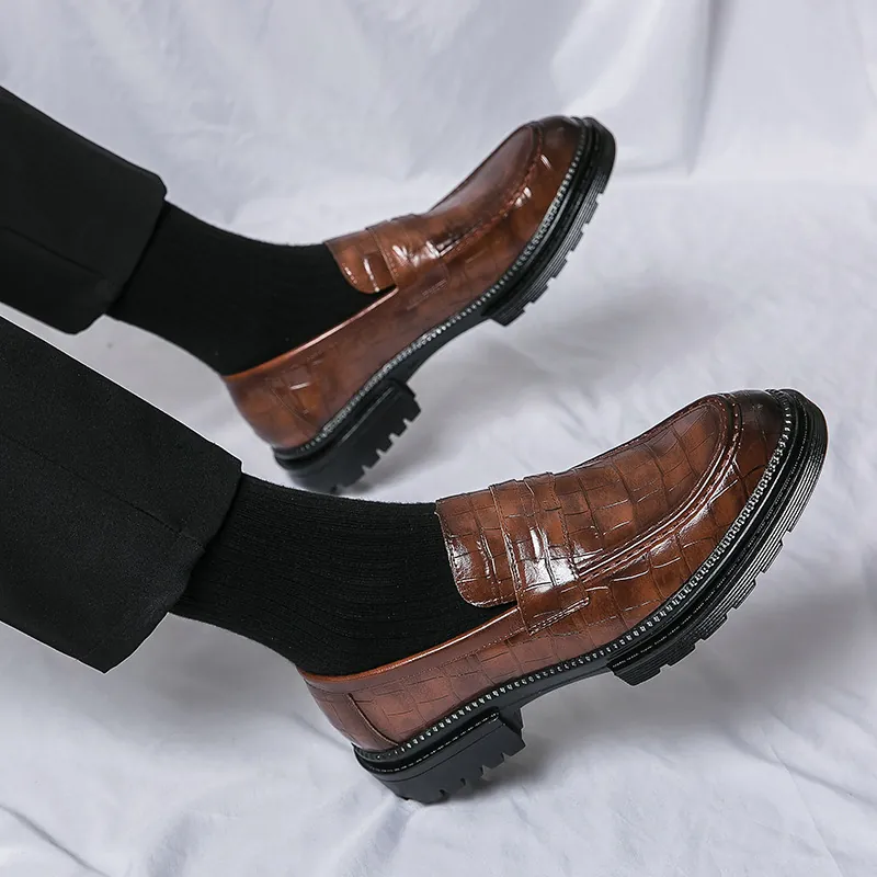 Heren Retro Krokodillenpatroon Leren Loafers Veegkleur Zakelijk Casual Slip-on Schoenen Dikke Zool Antislip Outdoor Schoenen