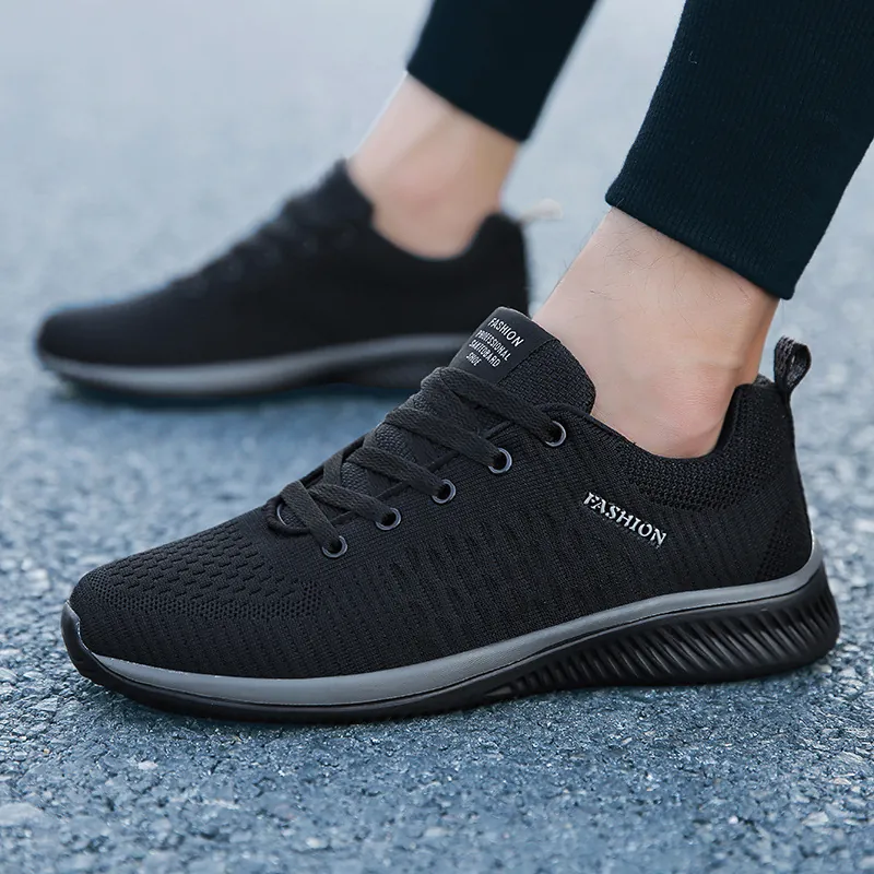 Men's Breathable Flyknit Running Shoes Korean Style Trendy Casual Low Top Mesh Sneakers For Outdoor Sports Walking
