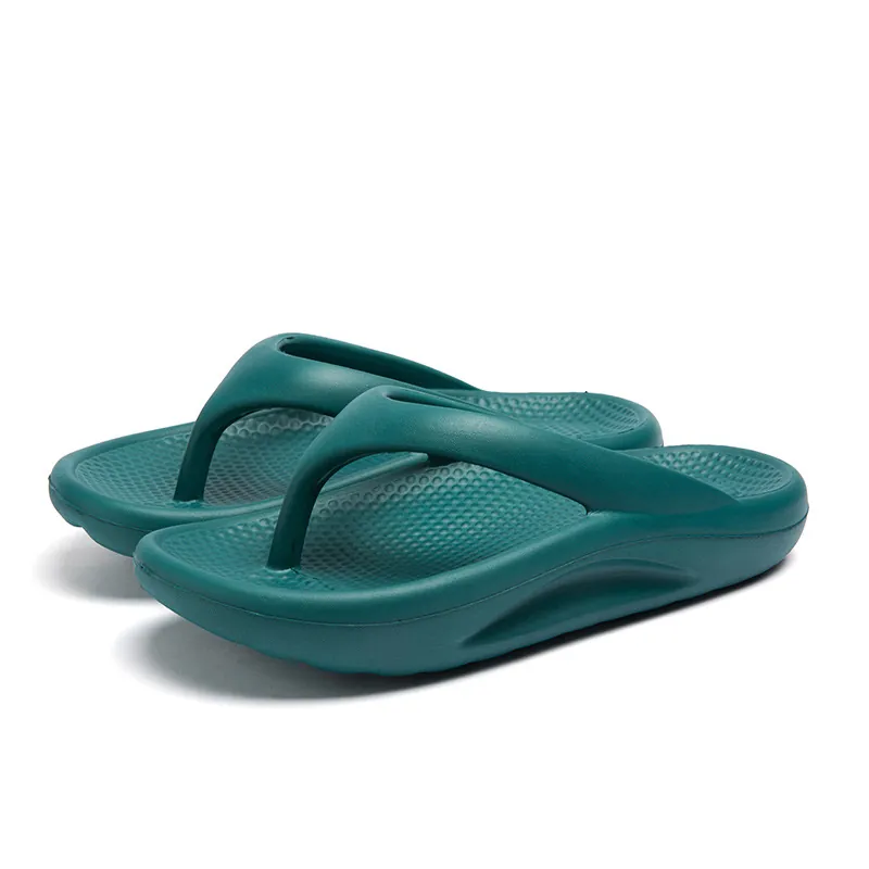 Tongs en EVA pour Hommes Mode Semelle Épaisse Antidérapantes Claquettes Décontractées pour Été Plage Salle de Bain Extérieur Sandales Confort Jeunesse