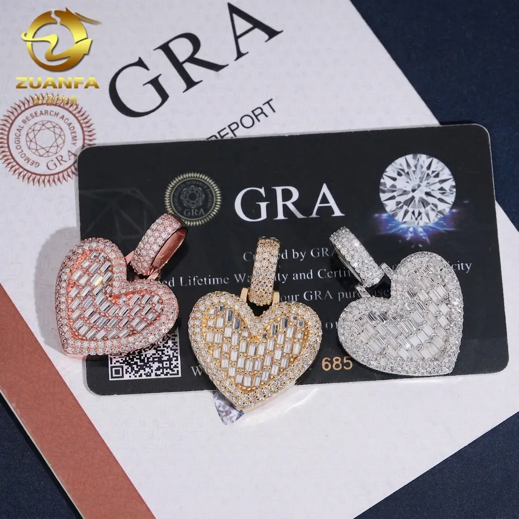 Ciondolo Hip Hop a Cuore Iced Out in Argento Sterling 925 Moissanite Zirconia GRA Cuore Charm per Uomo Donna Gioielli