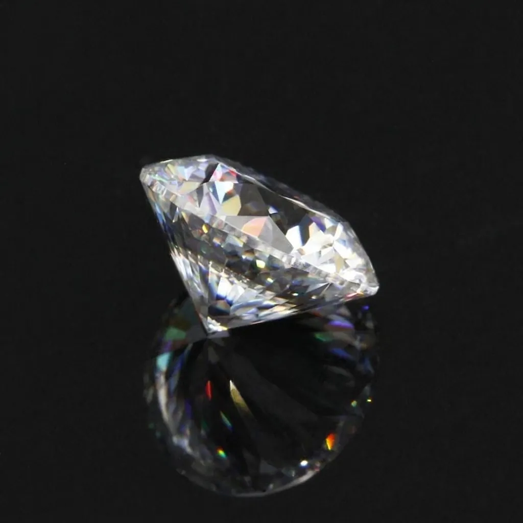 Pierre en Vrac de Moissanite Brillante à Haut Feu Coupe Ronde Neuf Cœurs et Une Fleur pour la Création de Bijoux Avec Certificat GRA