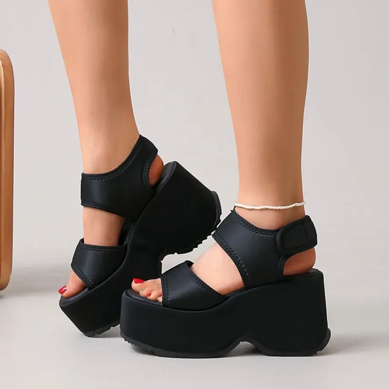 Sandales à Plateforme et Talon Compensé pour Femmes Noir Mode Semelle Épaisse Talon Haut Bout Ouvert Bride Auto-agrippante Sandales pour Été