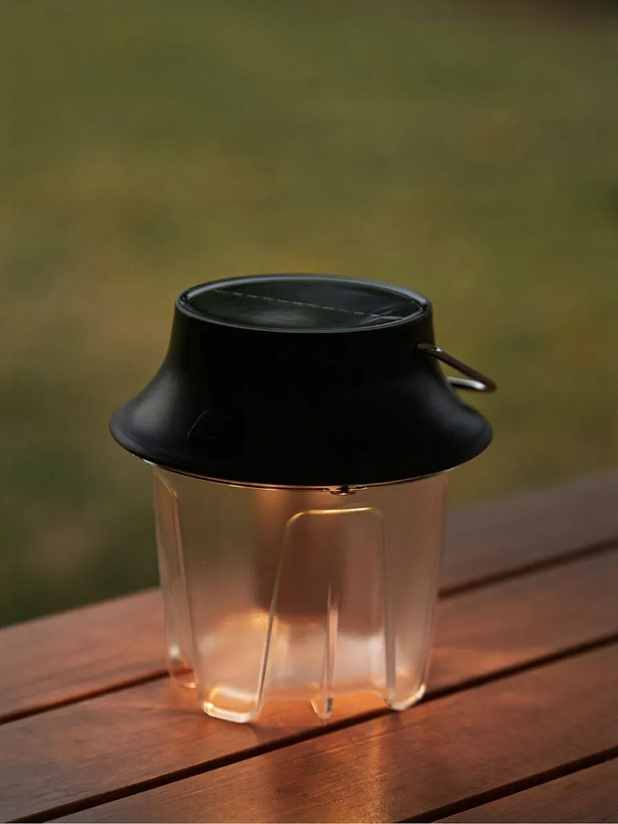 Solar Powered Outdoor Camping Lantern Portable LED Rechargeable Tent Light Retro Hanging Night Market Atmospheric Camping Lamp
