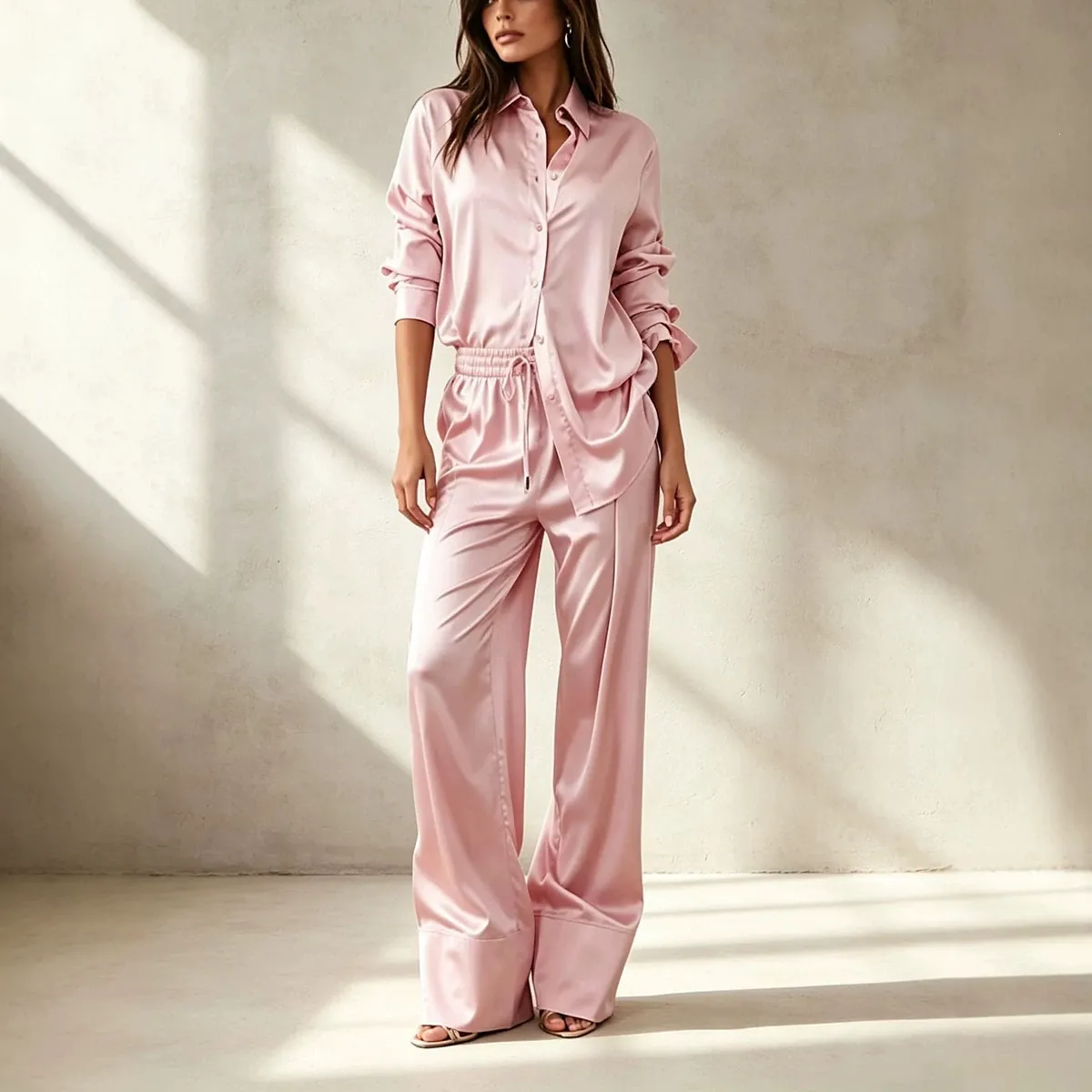 Mujer Manga Larga Satén Camisa Y Pata Ancha Pantalones Dos Piezas Minimalista Color Sólido Lounge Wear Top Y Bottom