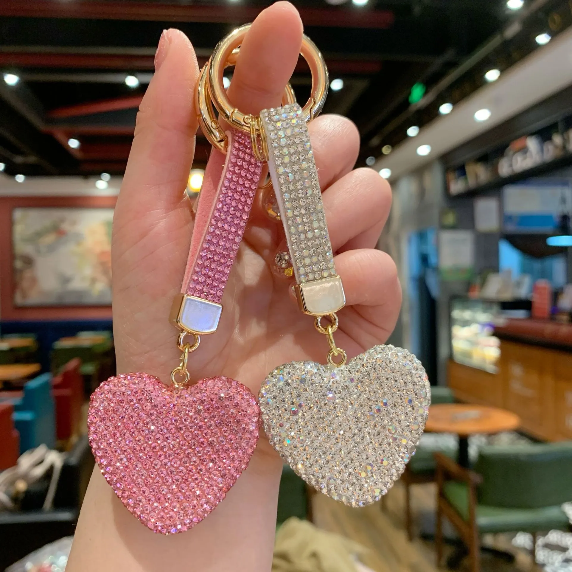 Fashion Sparkling Rhinestone Heart Keychain For Women PVC Crystal Heart Bag Pendant Gold Plated Car Key Ring Charm Gift