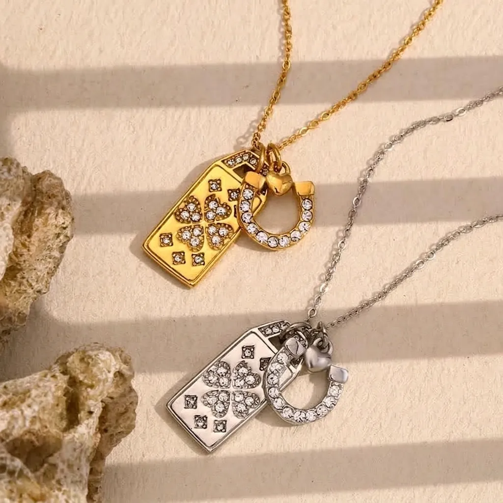 Collana Con Ciondolo A Ferro Di Cavallo In Acciaio Inossidabile Placcato Oro 18K Targhetta Quadrata Quadrifoglio Moda Donna