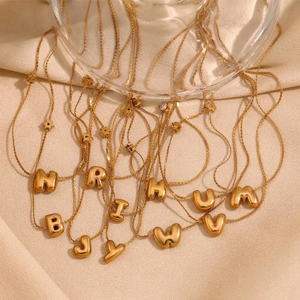 Halskette Mit Anhänger Aus Edelstahl 18K Vergoldet Mit Puffy Alphabet Buchstaben Und Zirkonia Für Damen