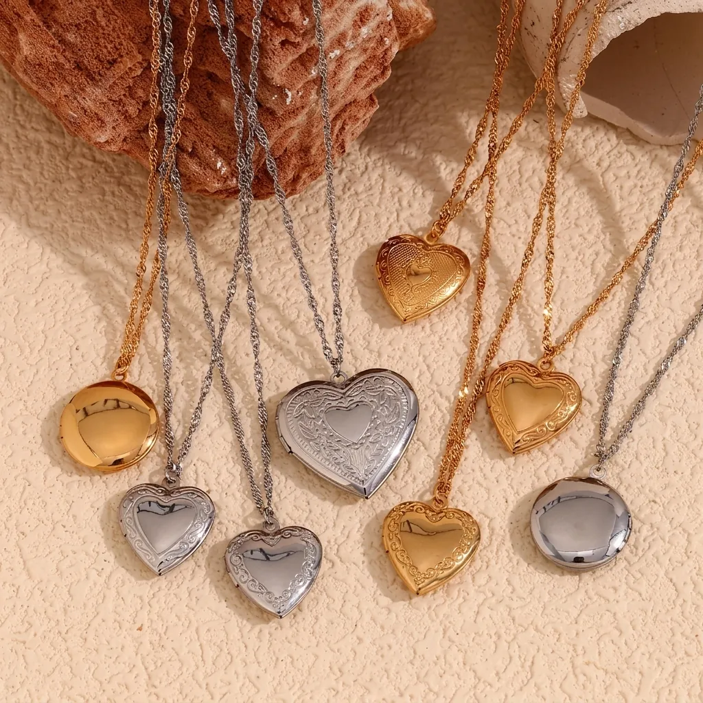 Collar Relicario Acero Inoxidable Chapado En Oro 18K Corazón Redondo Marco De Fotos Grabado Joyas Retro Mujer