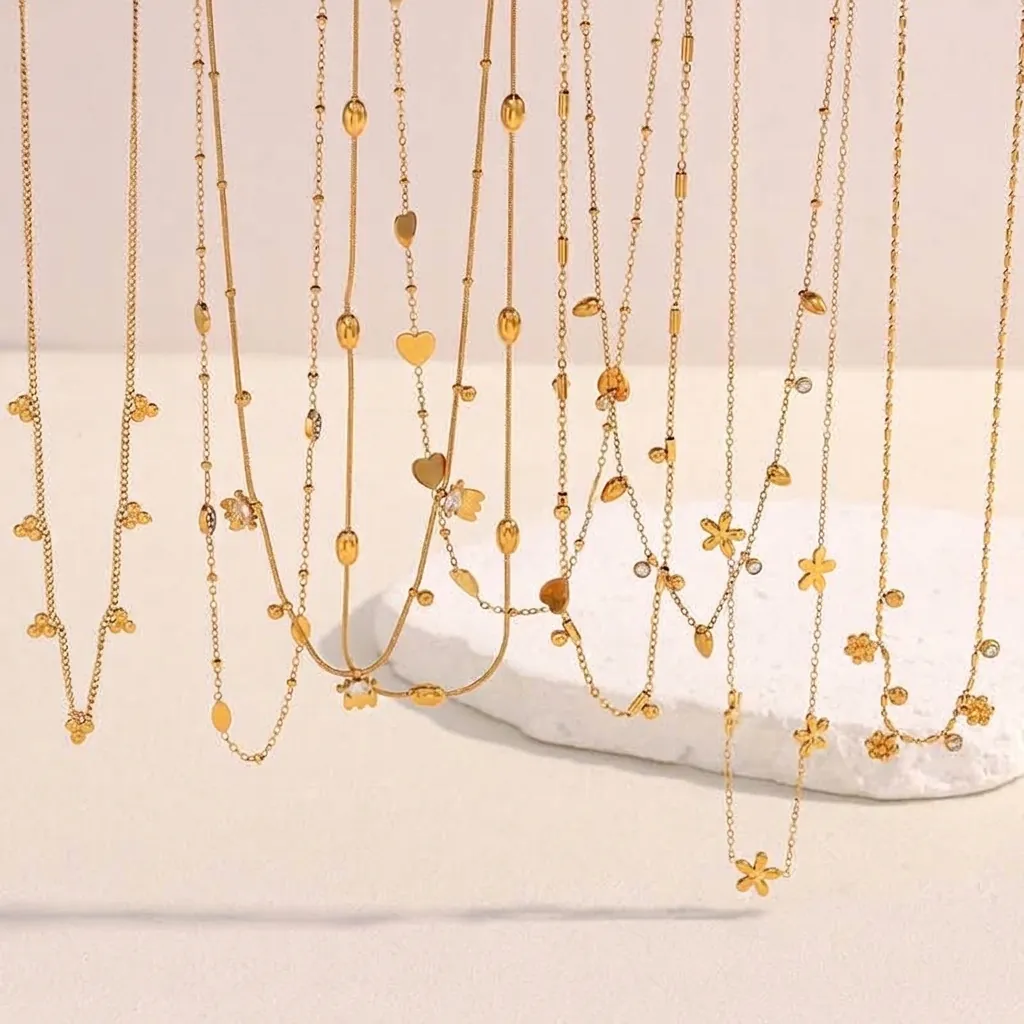 Collana Con Pendente In Acciaio Inossidabile Placcato Oro 18K Per Donna Catena Sottile Geometrica Cuore Fiore Farfalla Zircone