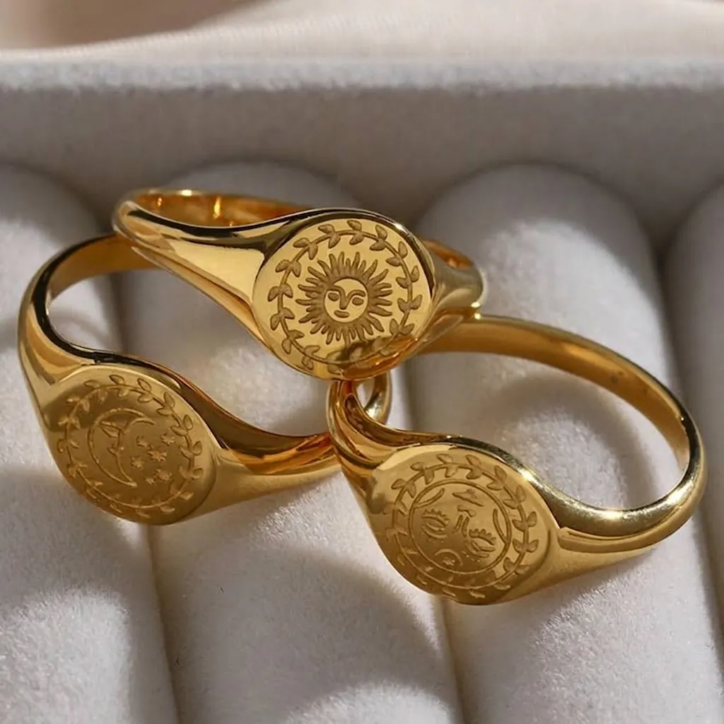 Siegelring Edelstahl 18K Vergoldet Vintage Sonne Mond Stern Himmlisches Muster Schmuck Für Frauen