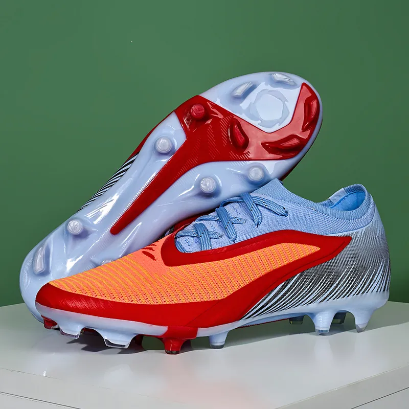 Seamless Fly-knit Soccer Shoes For Men Women Professional AG FG Cleats Low-Top Training Football Boots Outdoor Competition