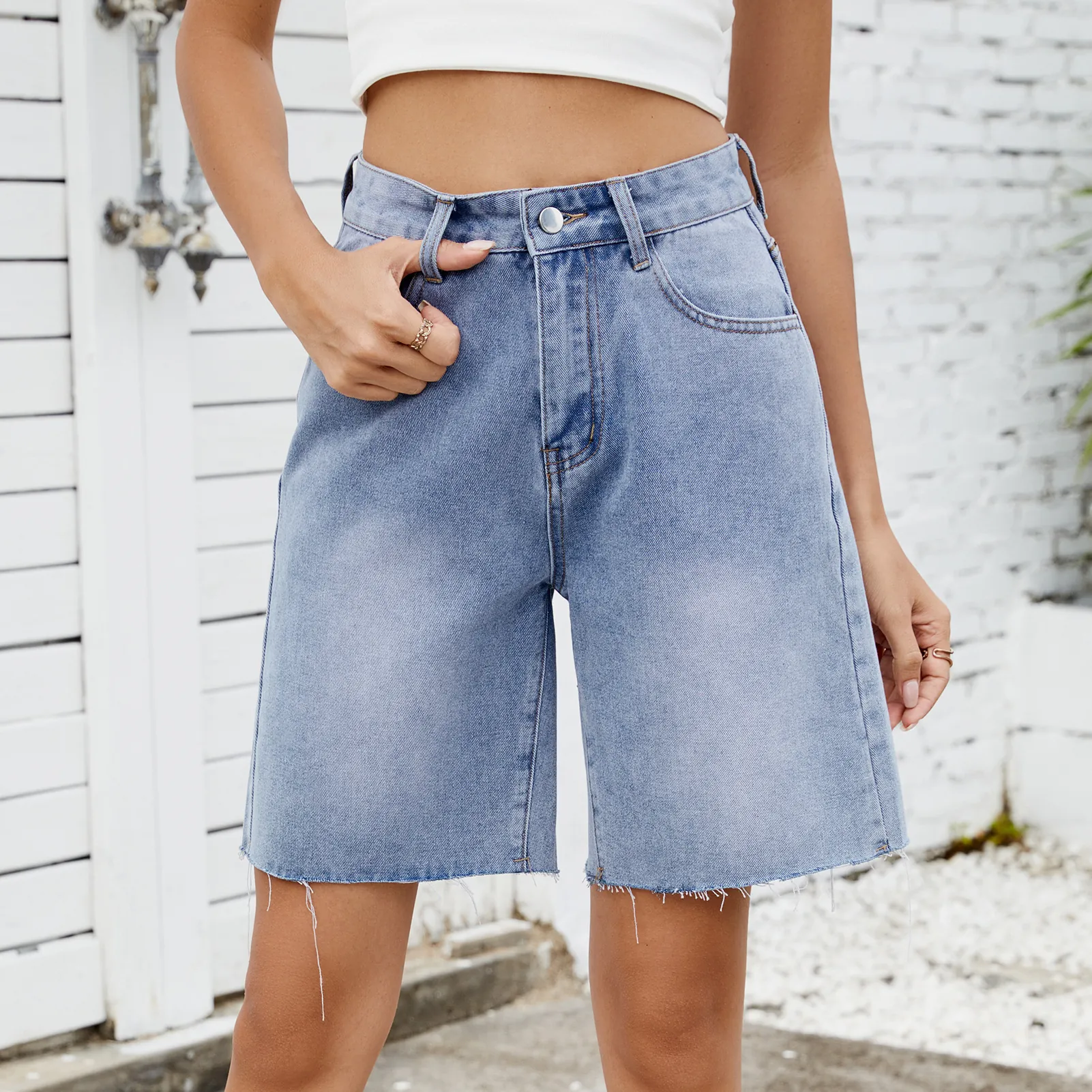 Women Summer Washed Denim Shorts Casual Streetwear Straight Raw Hem Jeans Shorts High Waist Blue Black Gray Fashion