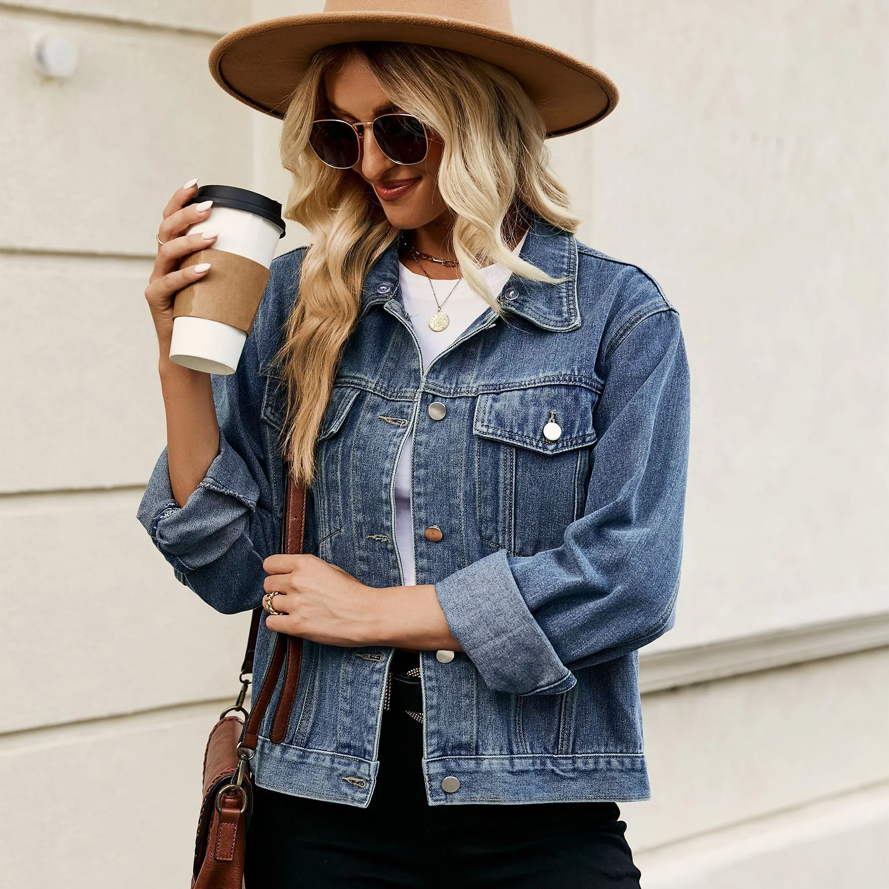 Women Denim Jacket Washed Slim Fit Short Jean Outerwear Streetwear Hooded Top With Cargo Pockets Distressed Button Jacket