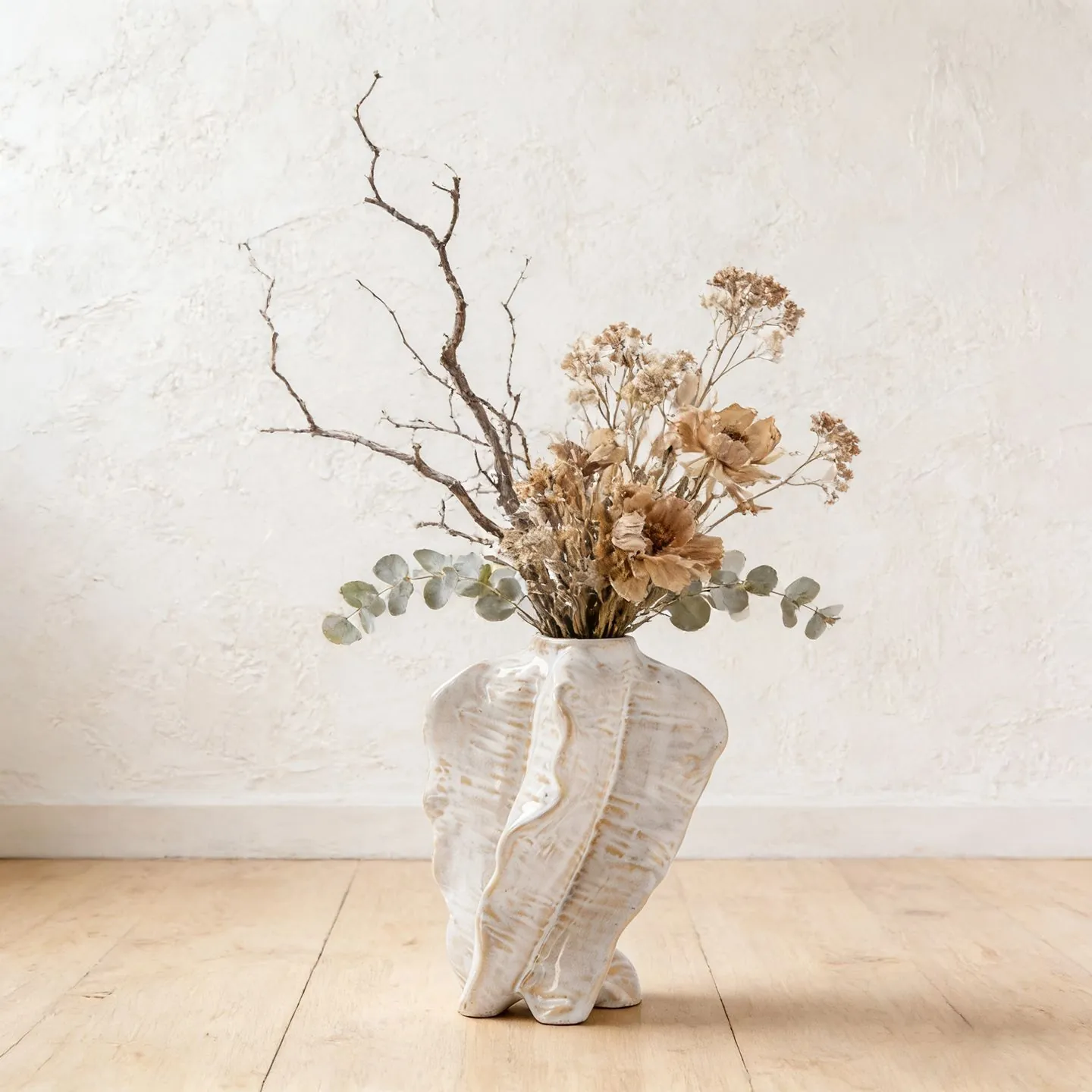 Franse Retro Witte Keramische Vaas Artistieke Wabi-sabi Ornament Voor Hydroponische Schikking Creatieve Geglazuurde Vaas