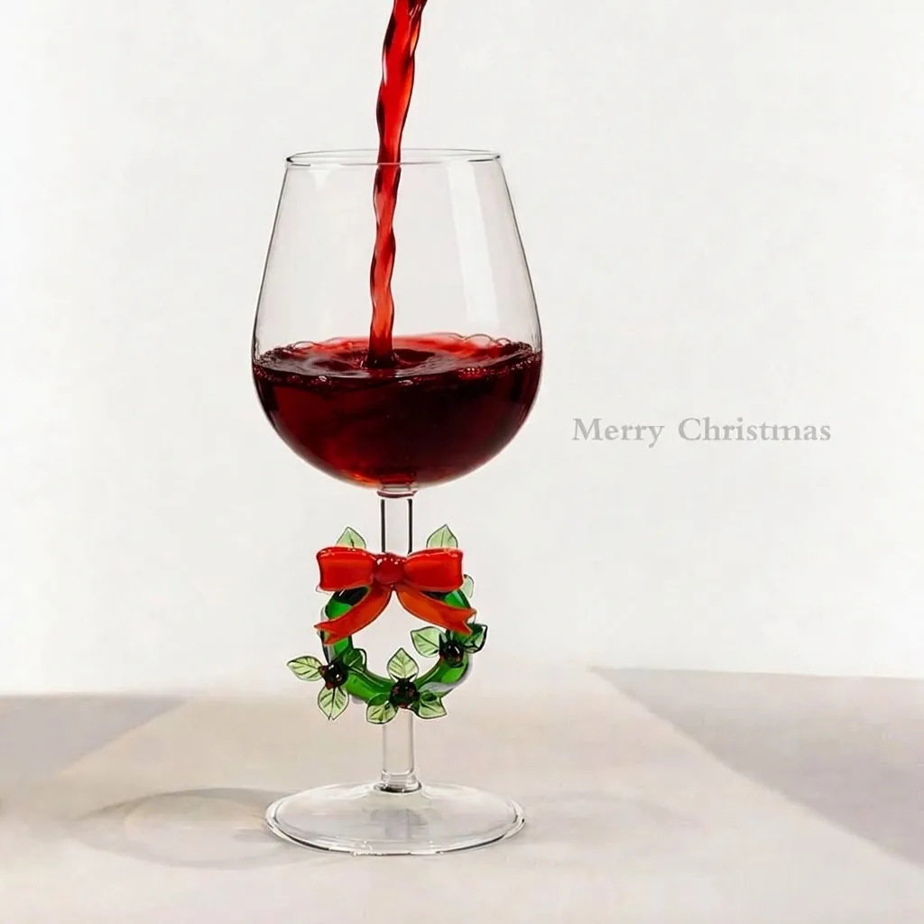 Calice da Vino Artigianale con Ghirlanda di Natale e Fiocco Rosso in Vetro Borosilicato Calice Festivo per Regalo Festa
