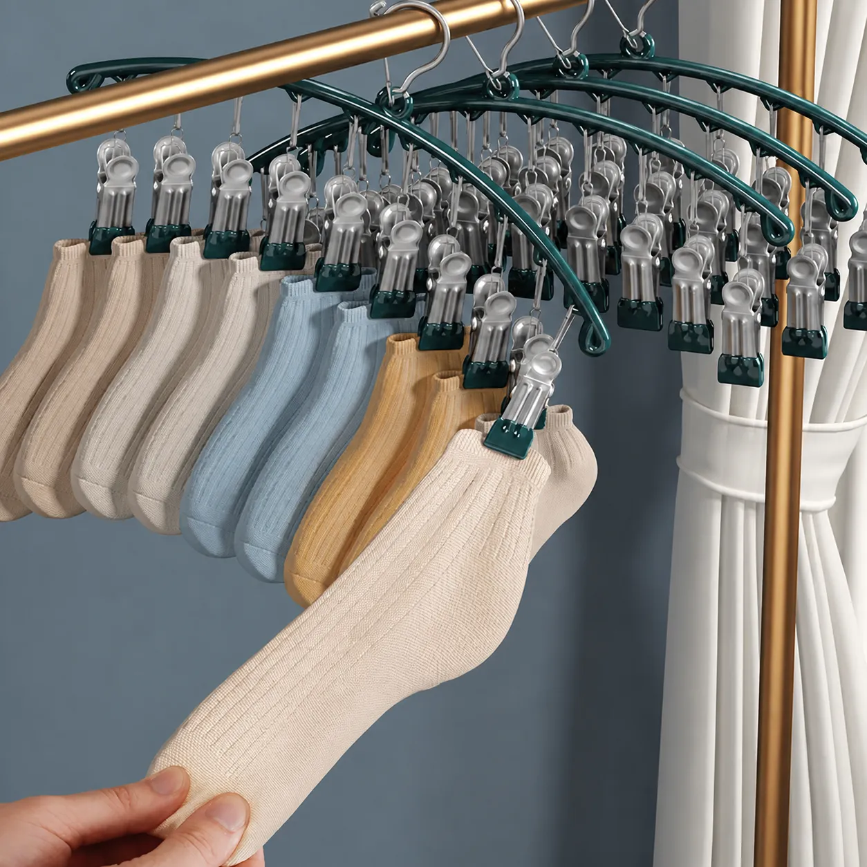 Stainless Steel Sock Drying Rack Multi-Clip Clothes Hanger Dip-Coated Windproof Home Clothes Organizer