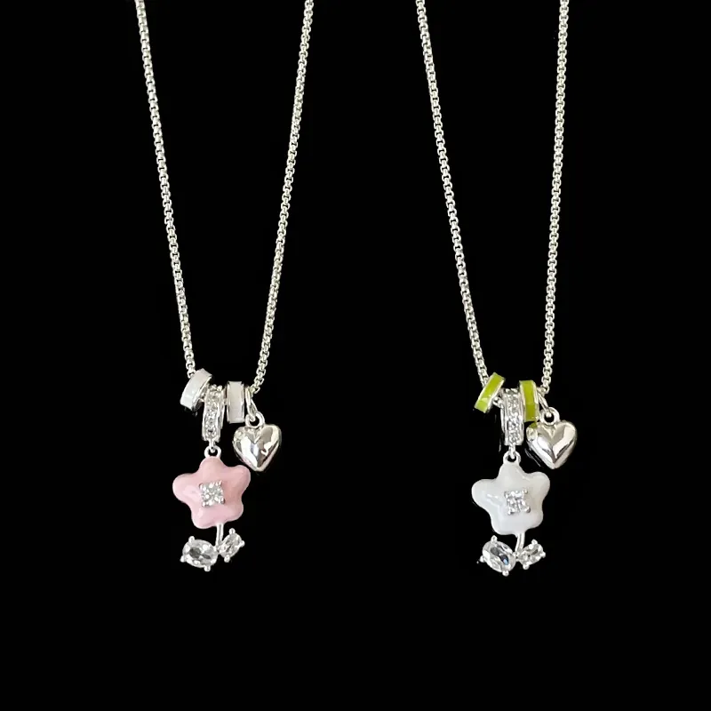 Sweet Enamel Flower Pendant Necklace For Women Alloy Rhinestone Heart Charm Dainty Choker Mori Style Floral Jewelry Gift