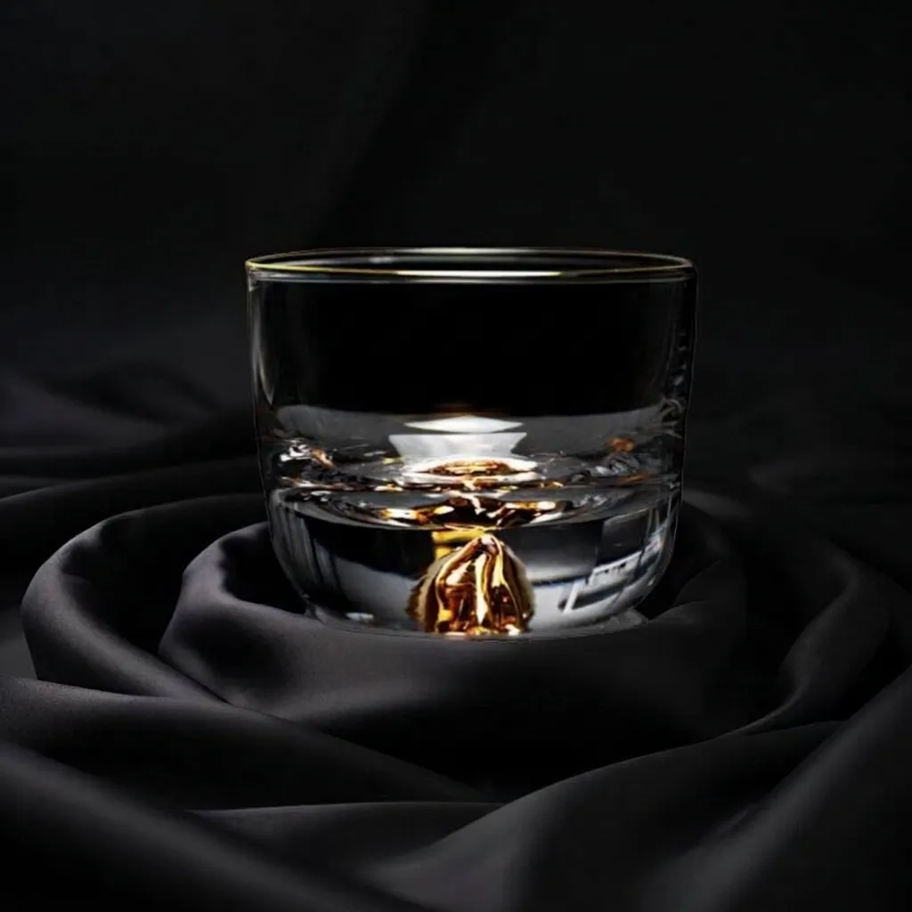 Japanese Gold Trim Glass Master Teacup Hand-Blown Transparent Mountain Base Sake Wine Glass Luxury Kung Fu Tea Bowl Drinkware