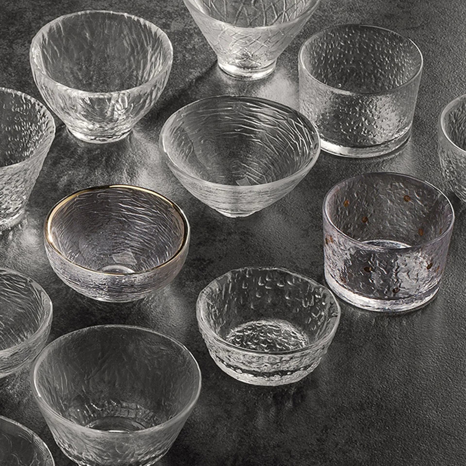 Japanese Hammered Glass Tea Cup Crystal Clear Kung Fu Tea Set Gold Rim Master Cup Lead-Free Glass Heat Resistant Small Bowl Drinkware