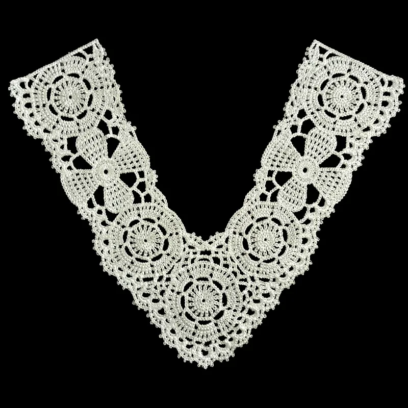 Polyester Embroidery Lace Fake Collar Hollow Out Floral V Neck Detachable Collar Clothing Accessories For Women White