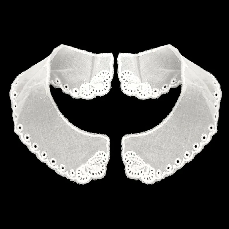 Falso Colletto in Pizzo Ricamato in Cotone Bianco Traforato Floreale a Bambola Colletto Decorativo Accessorio per Donna Bambino