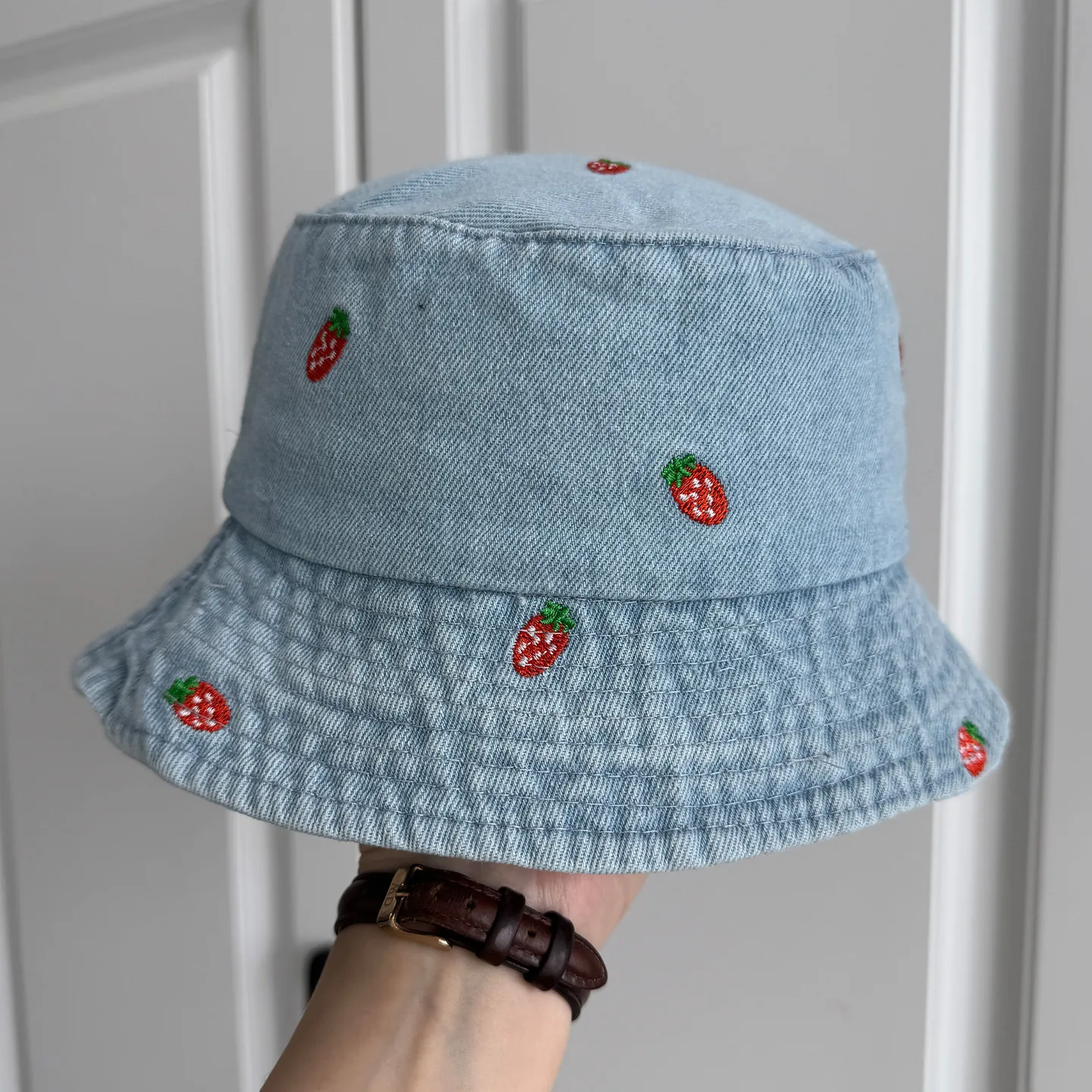 Chapeau Bob en Denim de Coton Lavé pour Enfants Unisexe Brodé Fraise Homard Coquillage Protection Solaire Été