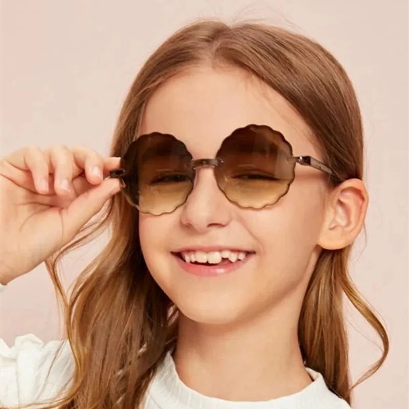 Rimless Sunflower Shape Kids Sunglasses Cute Scalloped Edge Gradient Polycarbonate Lenses UV400 Protection Fashion Eyewear For Children