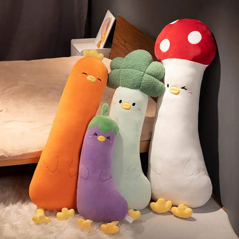 Mignon Traversin Long en Peluche Transformation Poussin Légume Doux Brocoli Champignon Carotte Aubergine Coussin de Sommeil pour Enfants Décor de Chambre