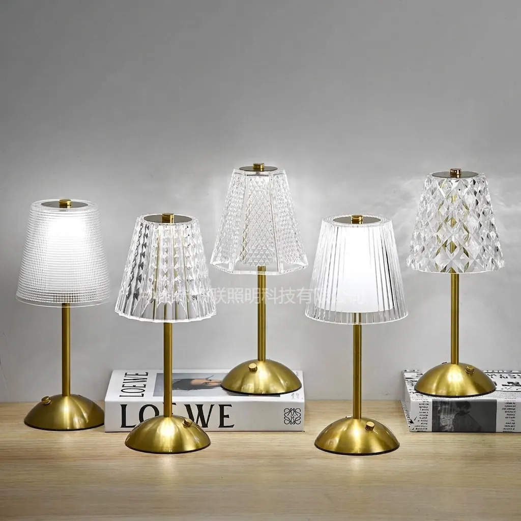 Vintage Kristall Tischlampe Aufladbar Nachttisch Nachtlicht 3-Farben Dimmung Gold Metallfuß Acrylschirm Für Schlafzimmer Atmosphäre Licht