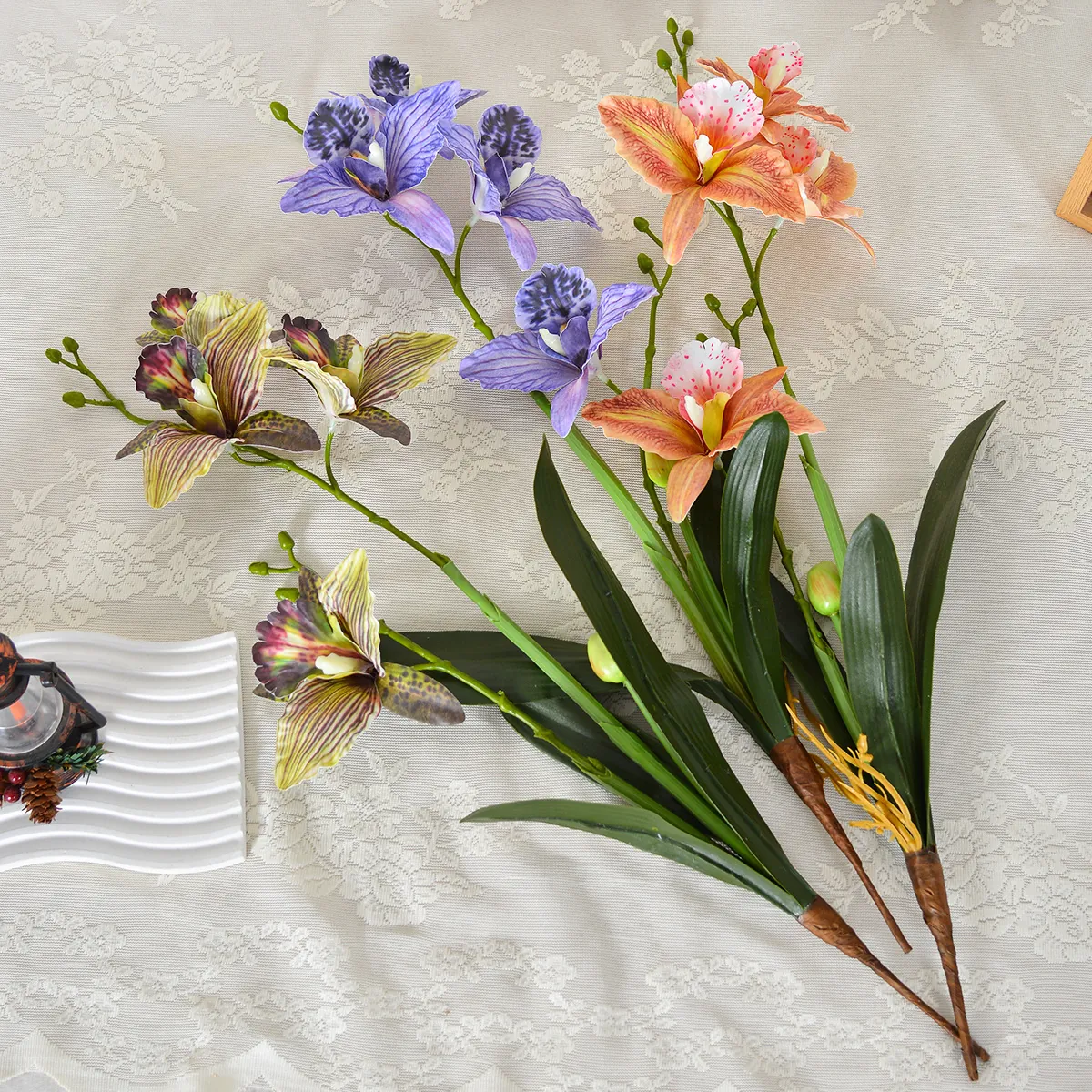 Soft Rubber Artificial Cattleya Orchid Branch With Multiple Heads And Green Leaves For Home Wedding Party Decoration Realistic Vase Flower