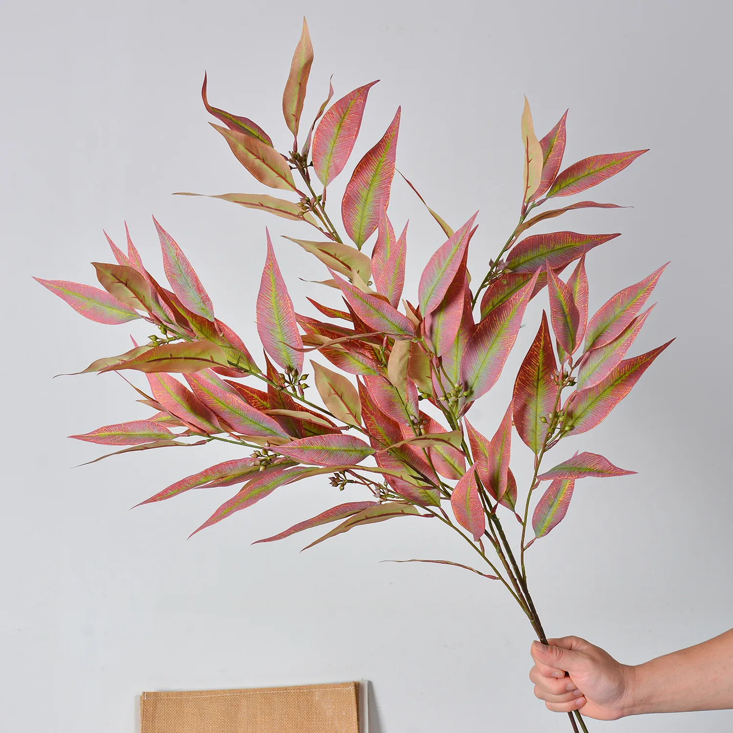 Artificial Eucalyptus Leaves Stem Silk Fabric Five Heads Faux Greenery Branch With Faux Berries For Home Room Office Aesthetic Decoration Photography Props