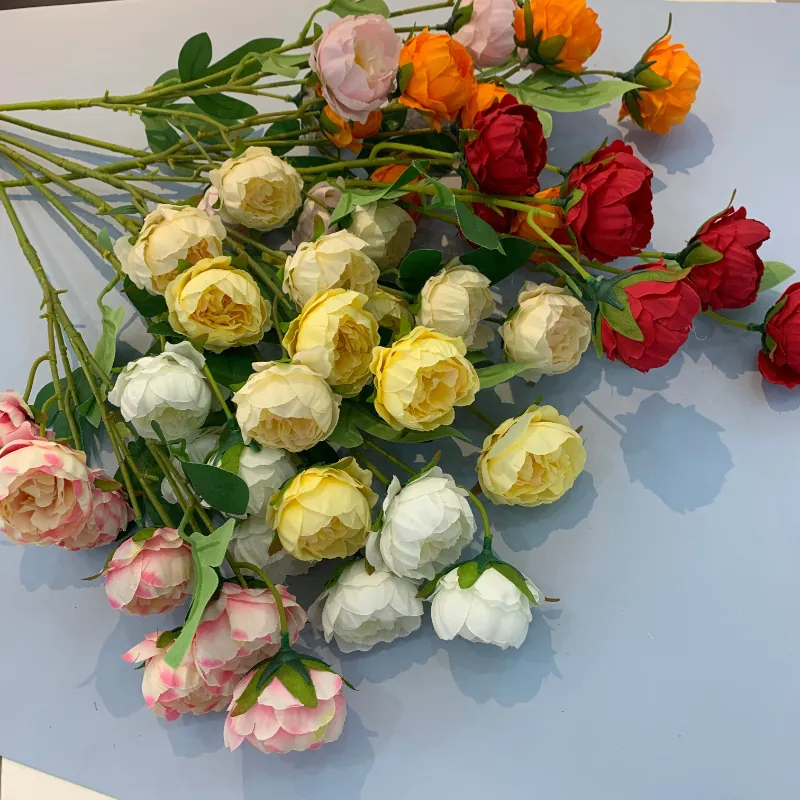 Bouquet di Fiori Artificiali di Peonia in Tessuto di Seta Con Foglie Verdi per la Decorazione Della Festa di Nozze Del Soggiorno