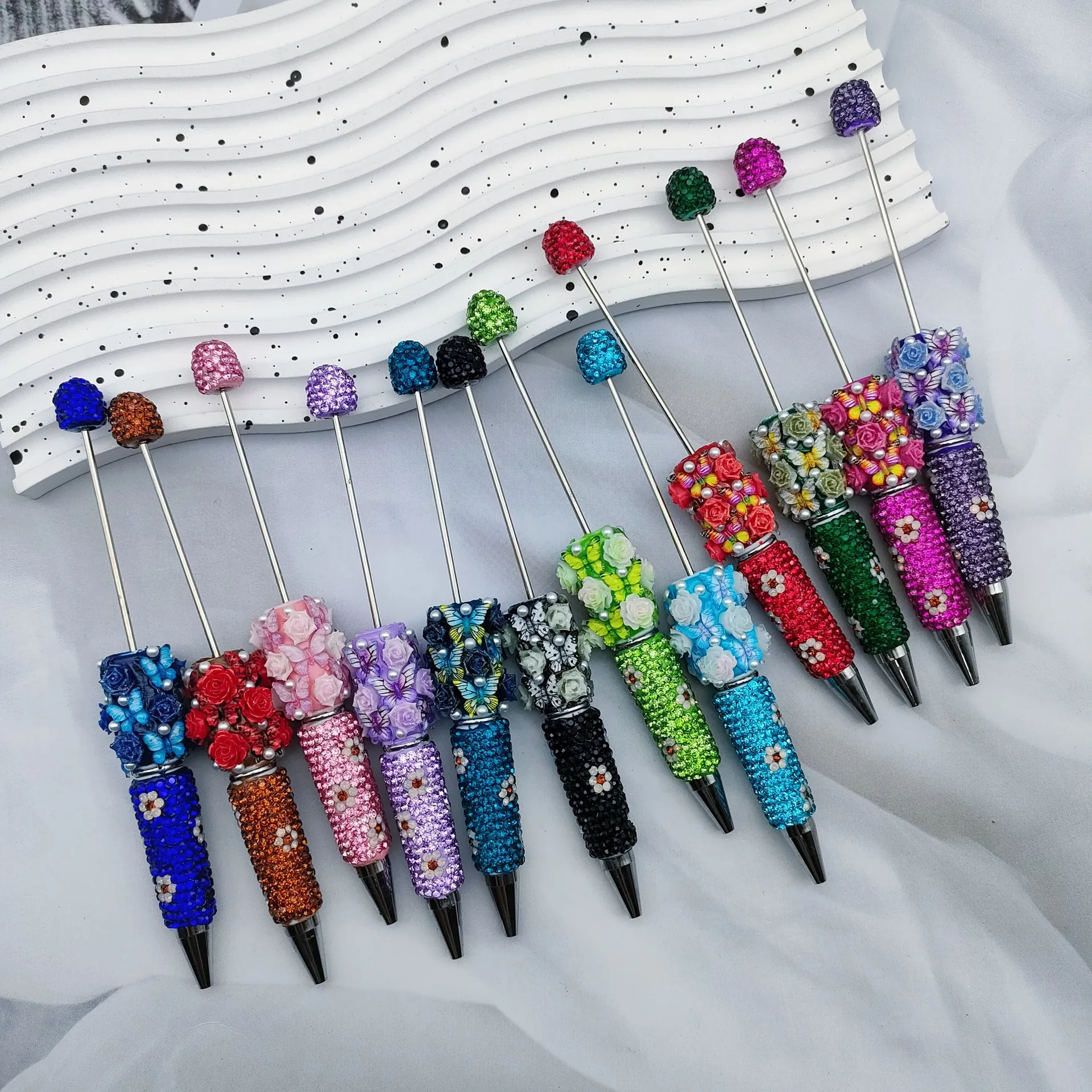 Luxury Handmade Beaded Ballpoint Pen 3D Flower Butterfly Rhinestone Decorative Writing Pen For Office School Women Gift