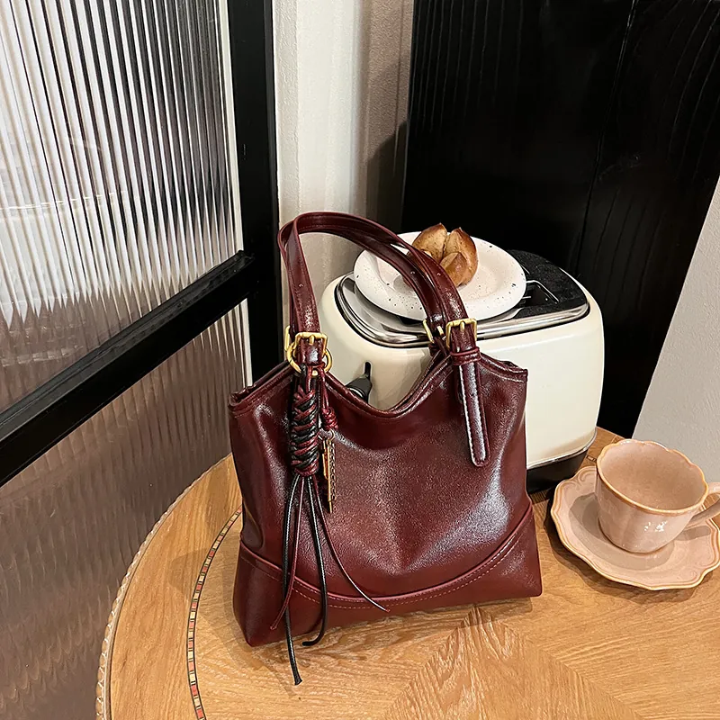 Vintage PU Leather Tote Bag For Women Retro Handheld Basket Bag Simple Versatile Underarm Shoulder Bag Commuter Handbag