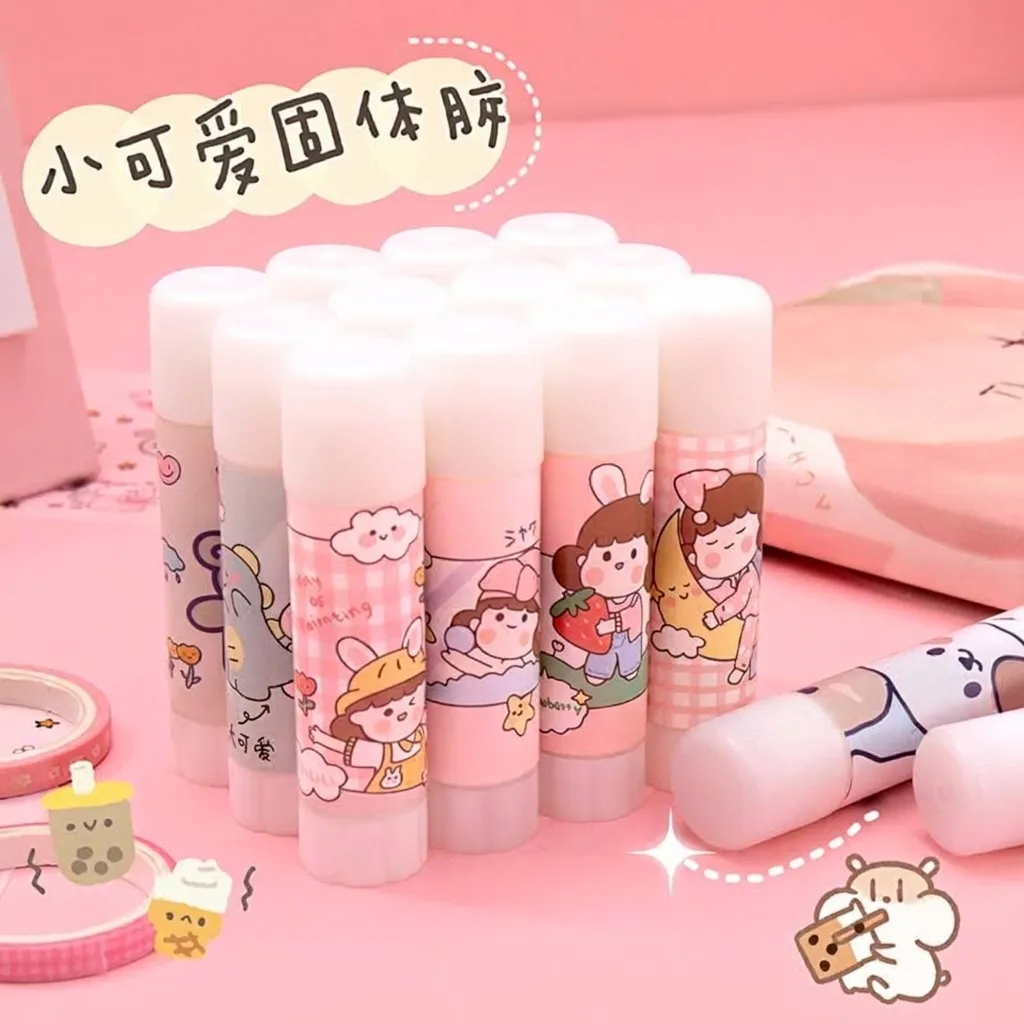 Cartoon Cute Solid Glue Stick For Kids Students DIY Hand Account Supplies Strong Adhesion Portable Solid Glue Stick For School Office Stationery