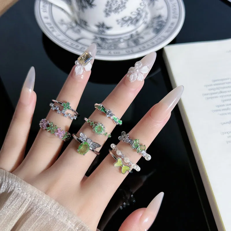 Koreanischer Wald-Stil Grüner Zirkonia Schleife Blume Verstellbarer Offener Ring Eleganter Kupfer Modeschmuck Für Damen